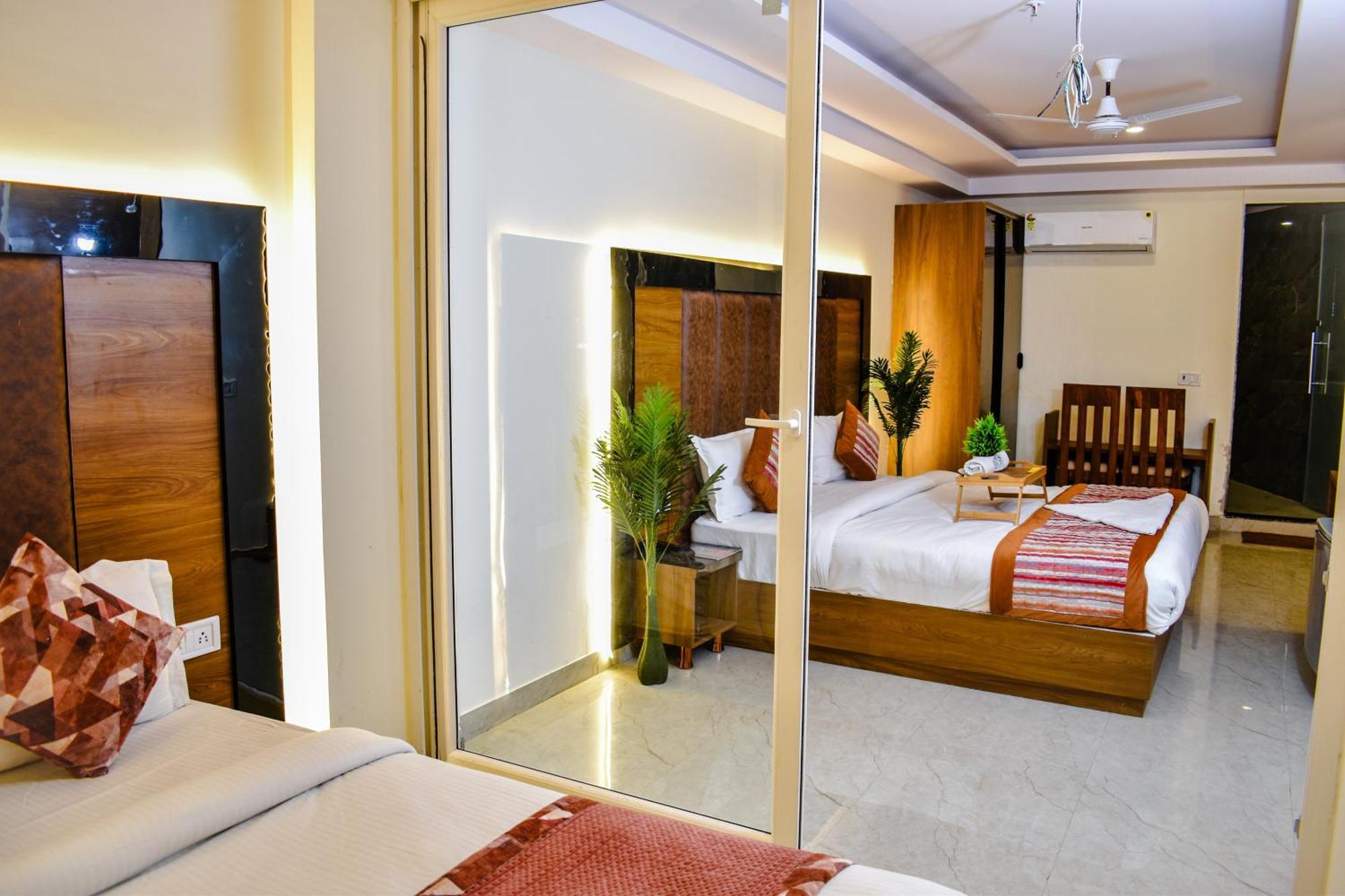 Hotel Yash Palace New Delhi Exterior photo