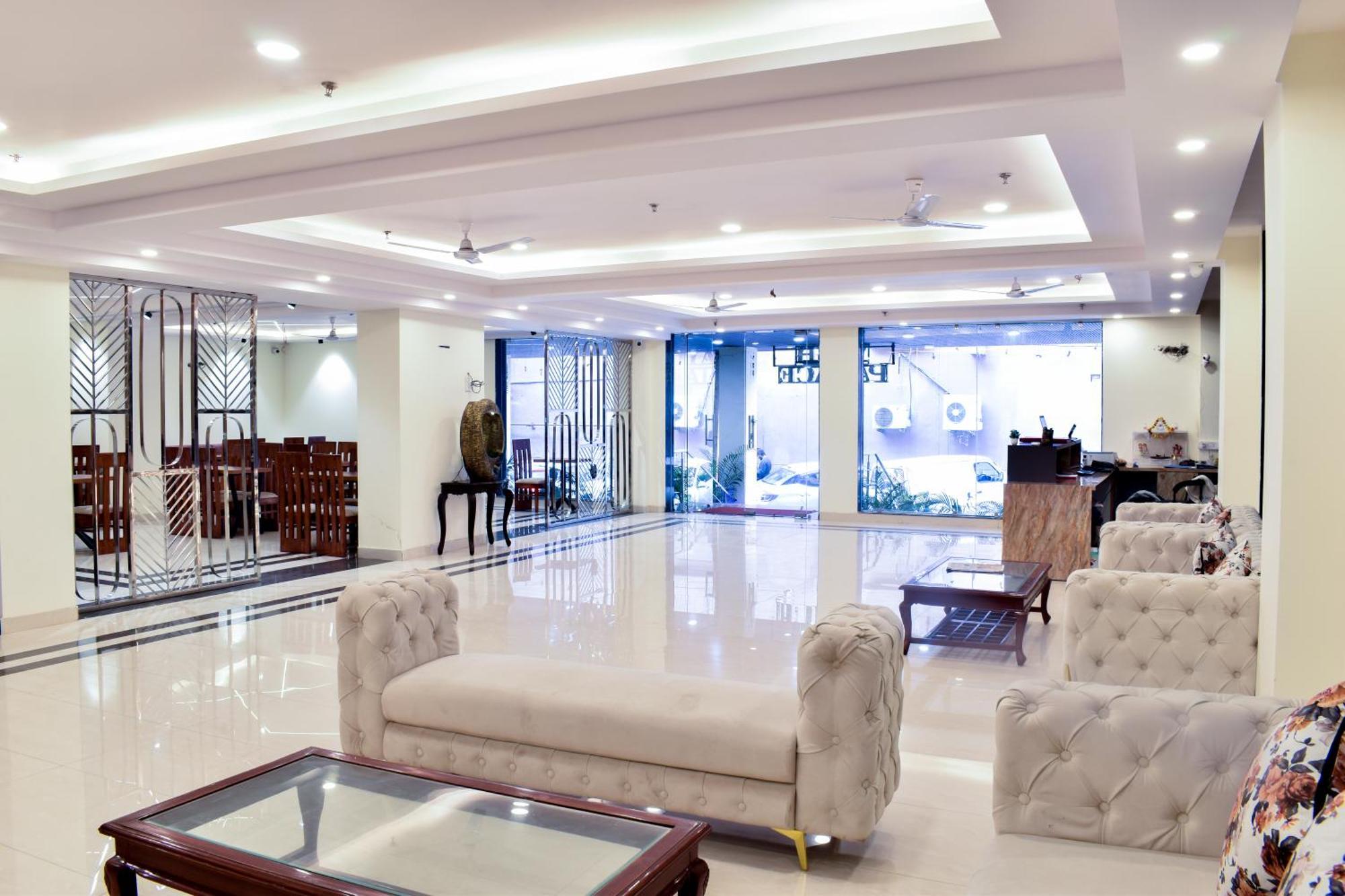 Hotel Yash Palace New Delhi Exterior photo