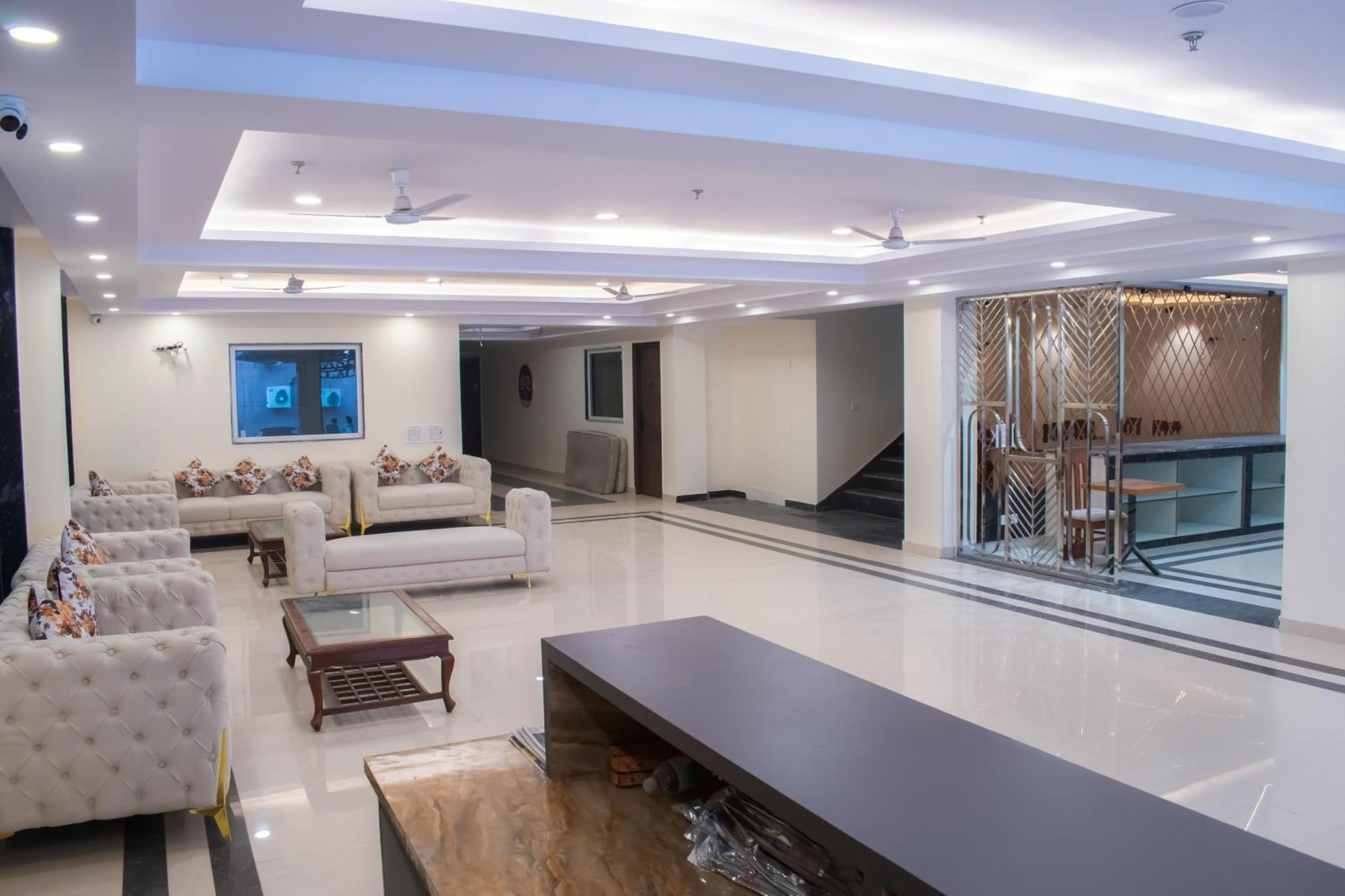 Hotel Yash Palace New Delhi Exterior photo
