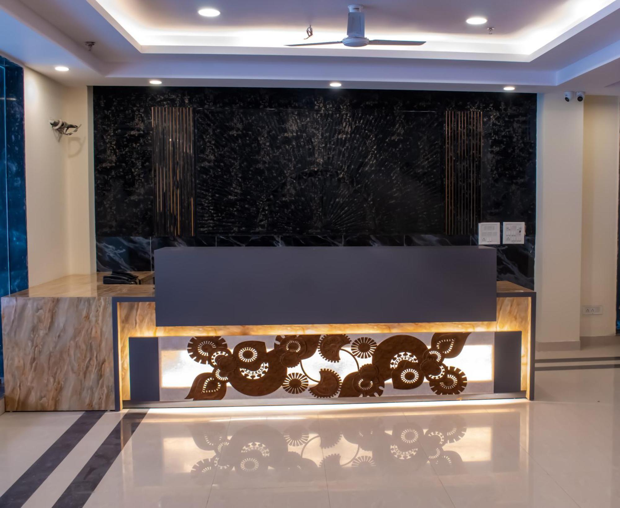 Hotel Yash Palace New Delhi Exterior photo